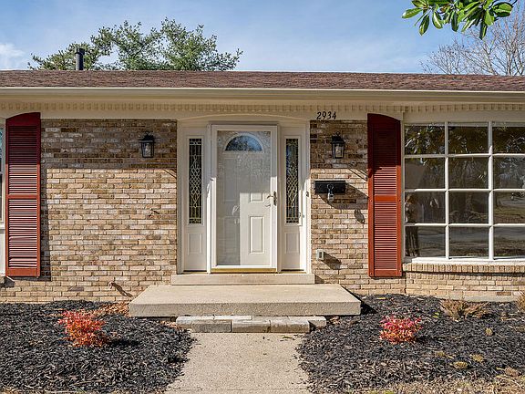 2nd image of 2934 Montavesta Rd