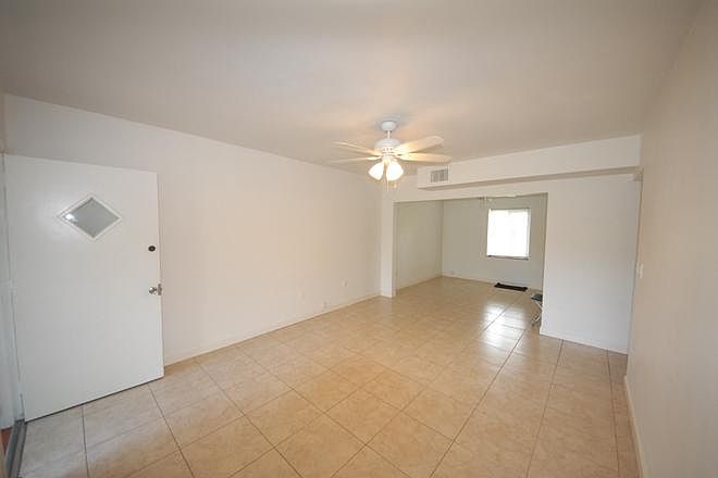 2nd image of 6141 SW 47th St