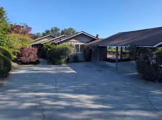 12688 La Cresta Ct, Los Altos Hills, CA 94022