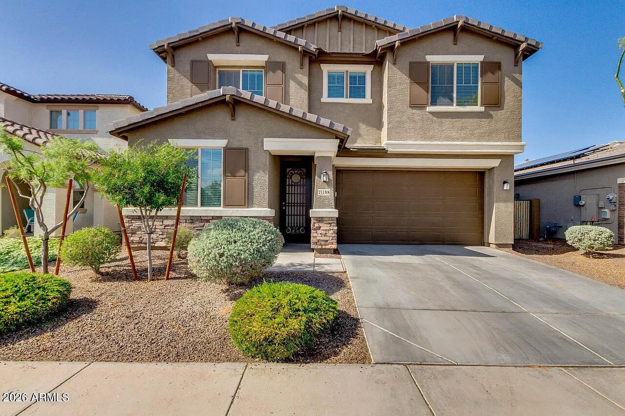 4 bed, 2.5 bath, 2909 sqft, $2,700 — Photo 1
