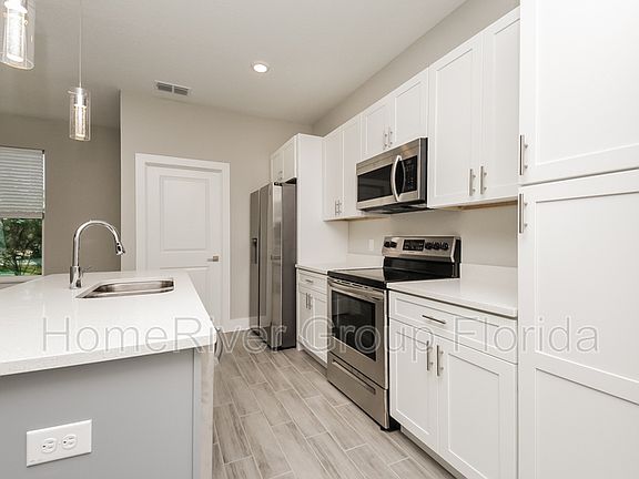 5th image of 363 Elderberry Ct