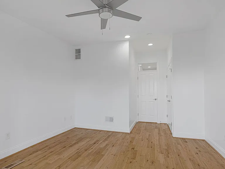 118 S Ellwood Ave #1 — Photo 14