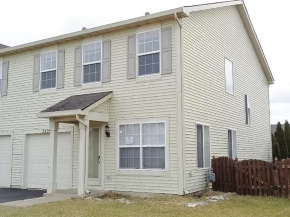 2829 Oakmont Dr, Montgomery, IL 60538