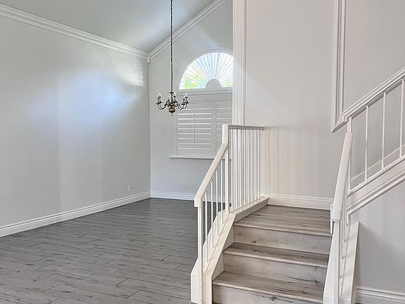 5th image of 3484 Sterling Dr