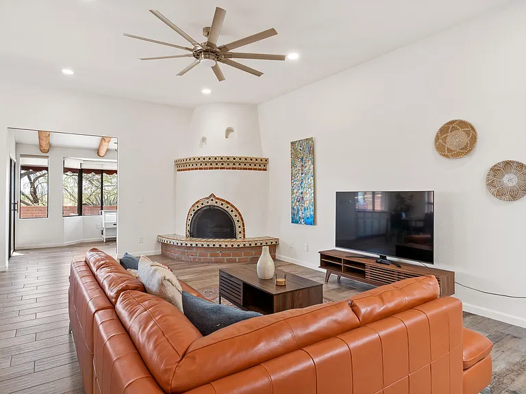 4379 N Camino De Carrillo — Photo 4