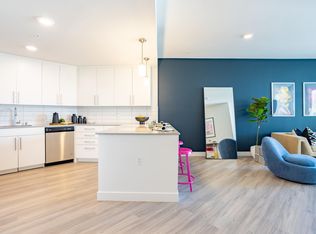 11311 W Chandler Blvd #4667330, North Hollywood, CA 91601