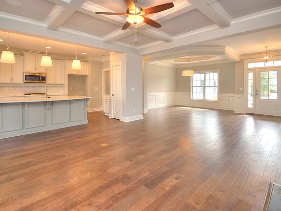 4th image of 2705 Harbormaster Drive SE