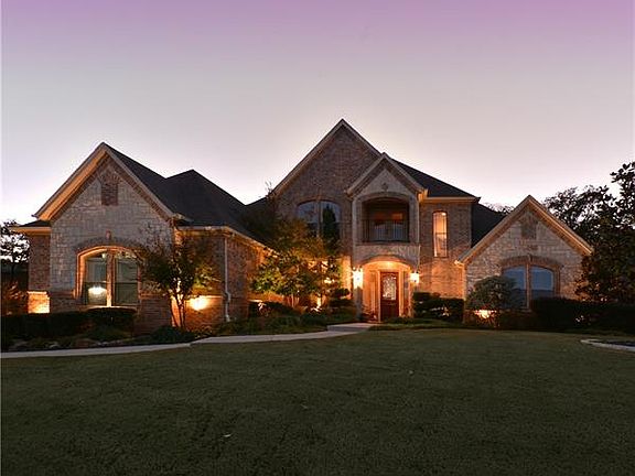 4th image of 716 Lakeway Dr