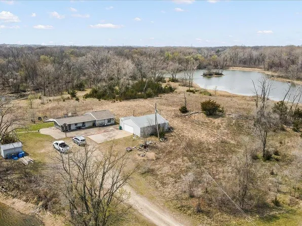 701 Evansdale Dr, Evansdale, IA 50707