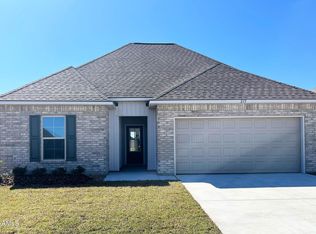 215 Wakely Ct, Lafayette, LA 70506