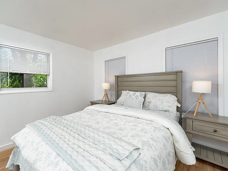 146 Park Dr — Photo 17
