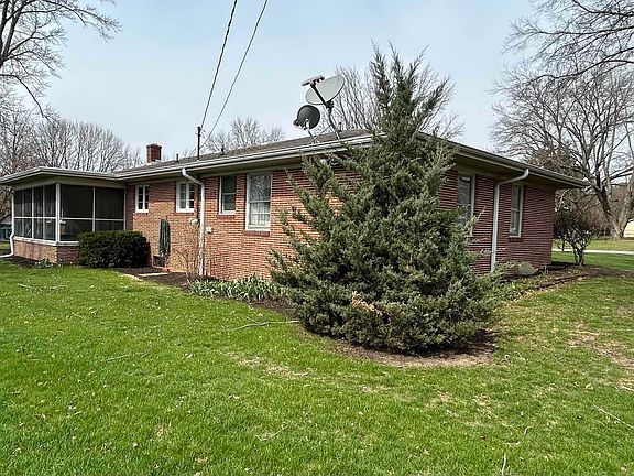 4th image of 1218 Meadowbrook Dr