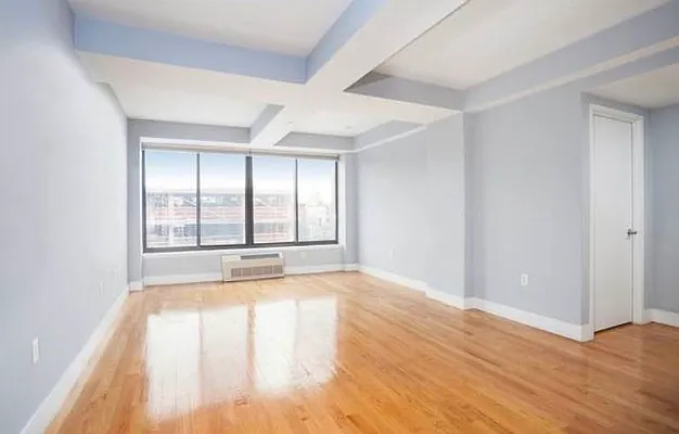 Rented by Compass | media 9