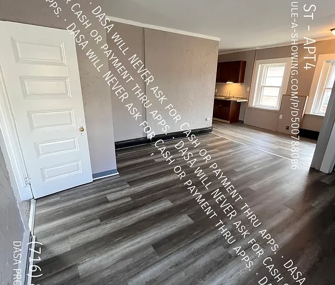 33 Allen St #4 — Photo 2