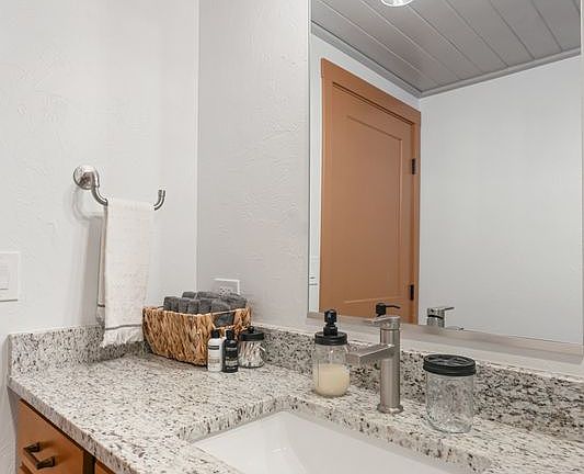2nd image of 570 2nd St