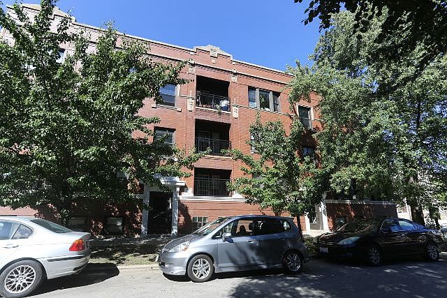1st image of 3956 N Janssen Ave APT 1S