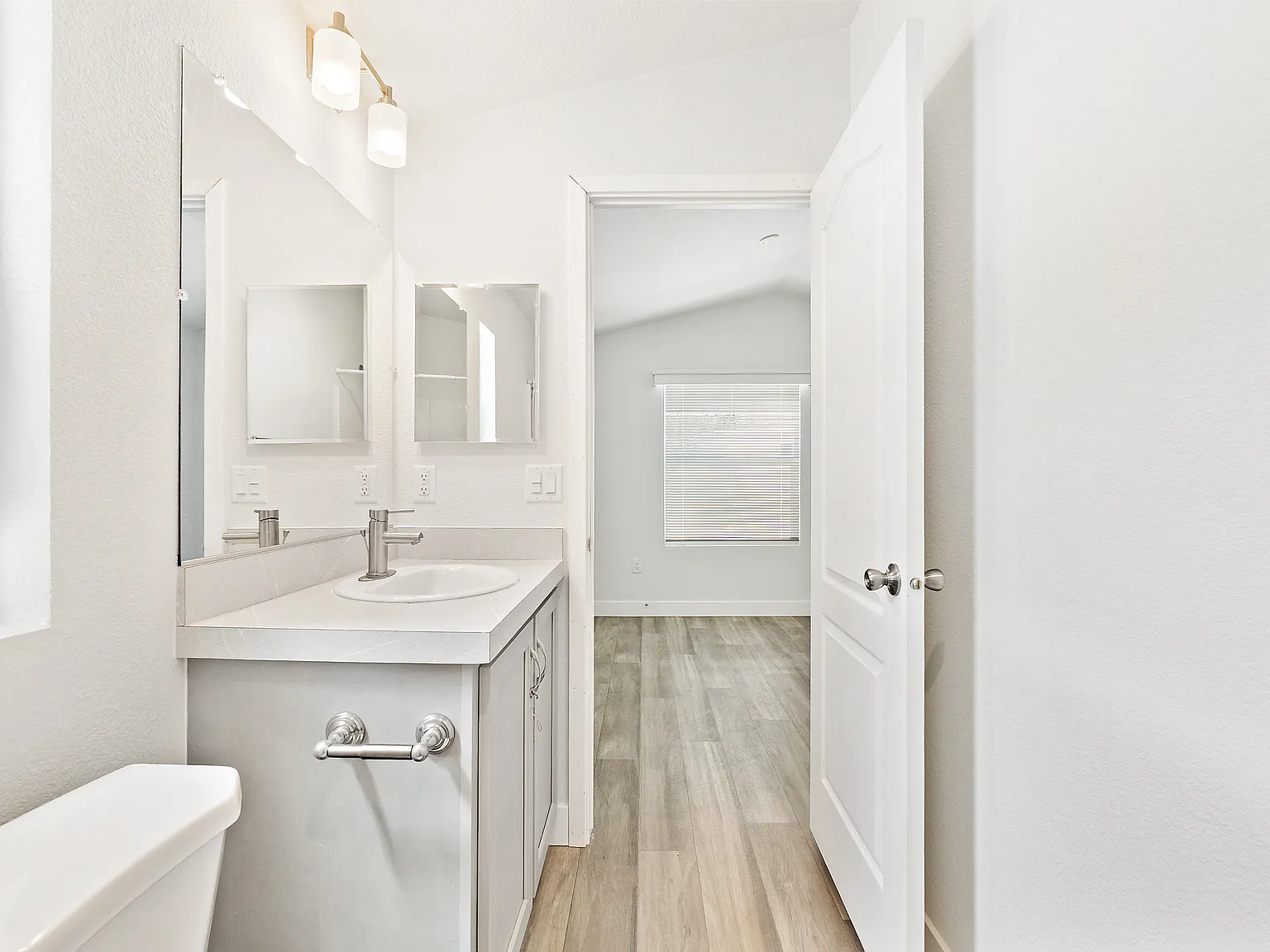 1 bed, $1,700 — Photo 4