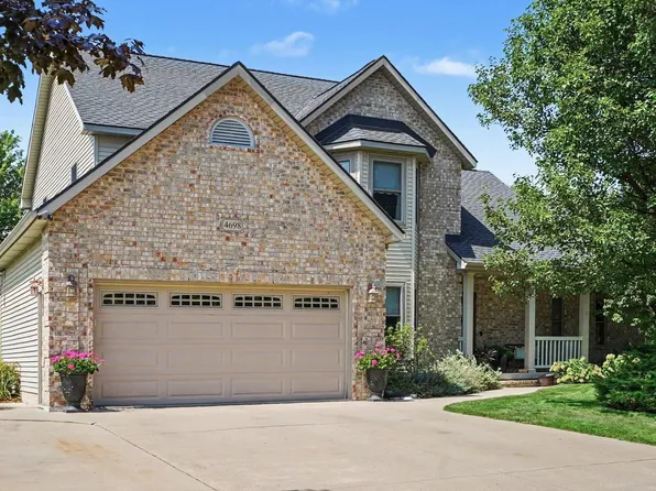 4698 Schauman Dr, Bay City, MI 48706