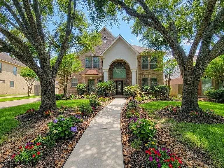 914 Ivory Ridge Ln — Photo 1