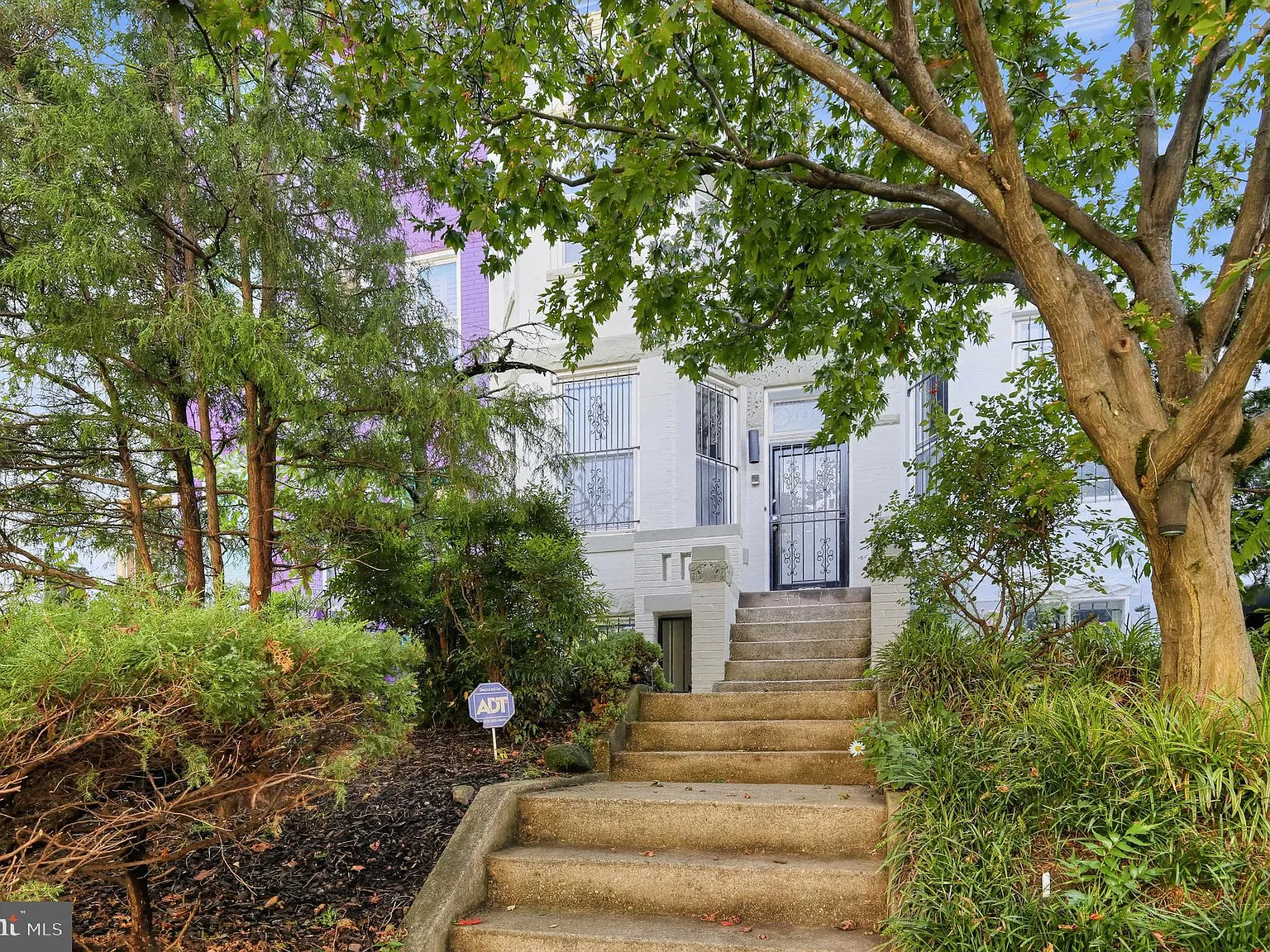 4 bed, 2.5 bath, 2496 sqft, $5,450 — Photo 1