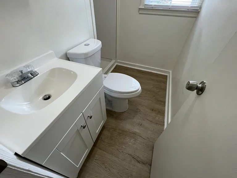 103 Henry St — Photo 9