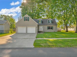 949 N Prospect St, Bowling Green, OH 43402