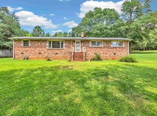 960 Dewberry Rd, Cowpens, SC 29330