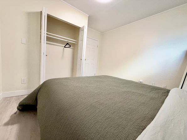 3 bedroom rental in Coquitlam — photo 10