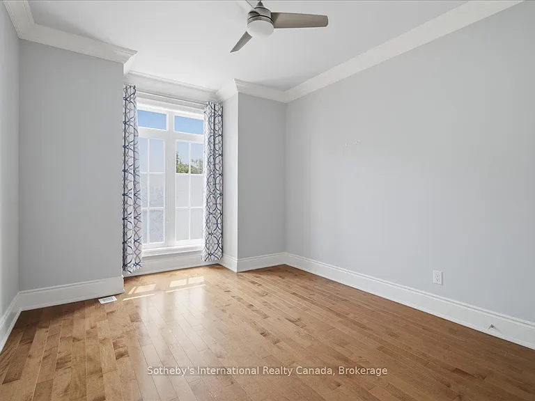 339 Randall St — Photo 35