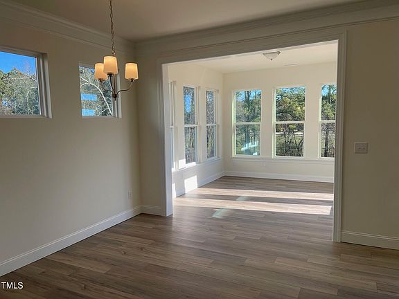 5th image of 508 Glenwyck Ct