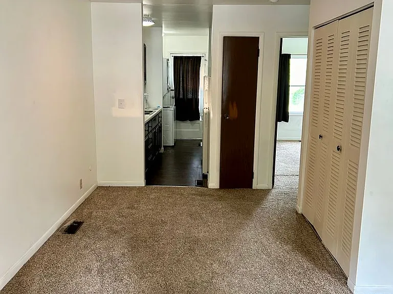65 Sunset Dr — Photo 7