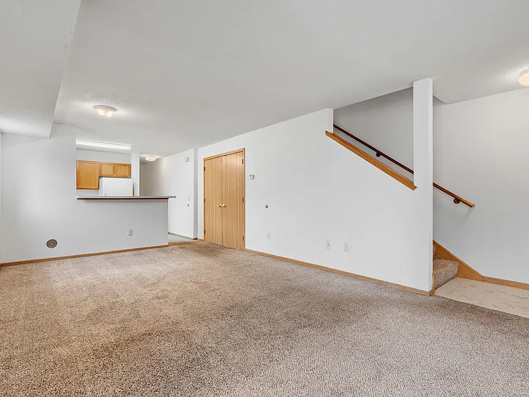 Clark Place Apartments & Townhomes — Photo 41