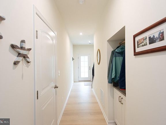 5th image of 334 Shipyard Dr
