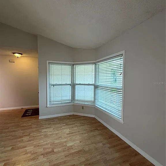 3727 Dunwich Ave — Photo 8