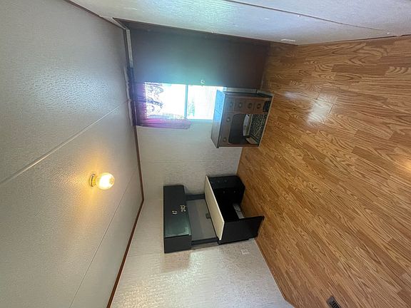 4th image of 552 Pleasant Gap Dr
