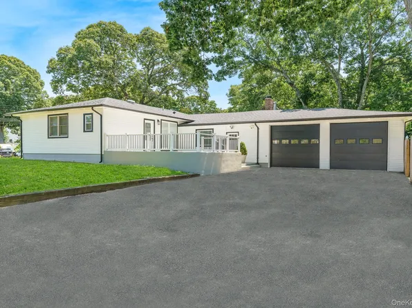 48 Joan Avenue, Centereach, NY 11720