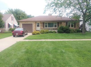 7403 Pershing Blvd, Kenosha, WI 53142