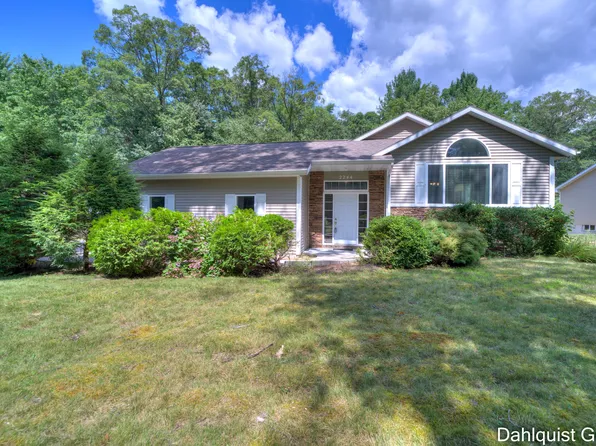 2244 Northwind Dr, Twin Lake, MI 49457