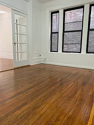 Rented by M.Grossman R.E. Management