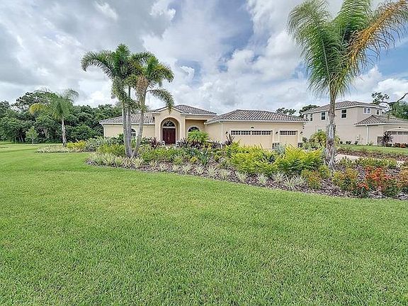 2nd image of 8109 Landmark Ln