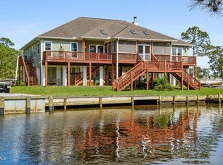 201 Baywood Dr, Pass Christian, MS 39571