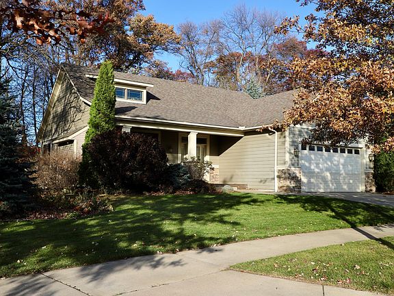5th image of 2636 Oak Lawn Dr
