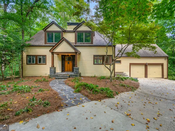 1890 Spalding Dr, Sandy Springs, GA 30350