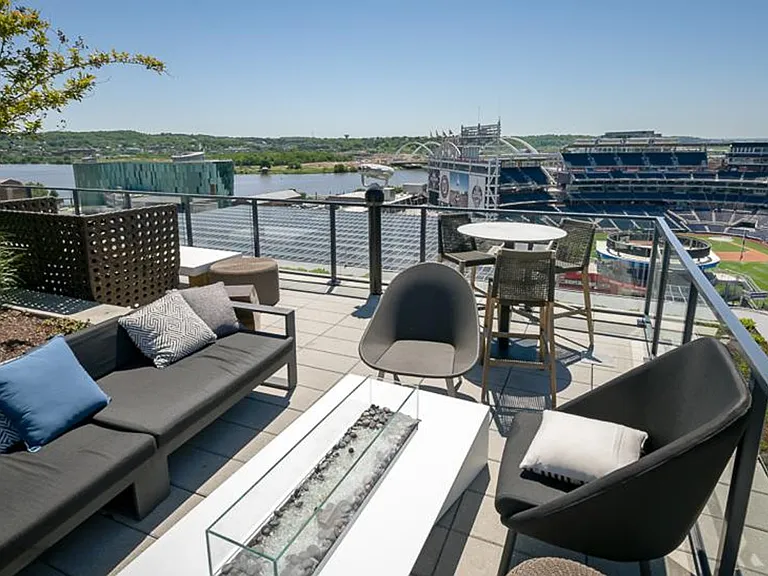 70 N St SE #11-ID1587686P — Photo 38