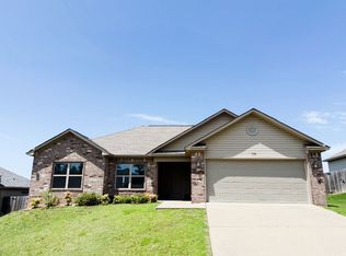 176 Cambridge Dr, Hot Springs, AR 71913
