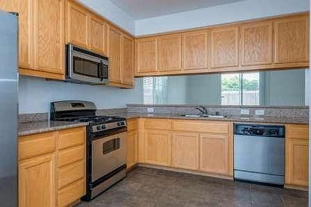 4th image of 535 Joya Dr
