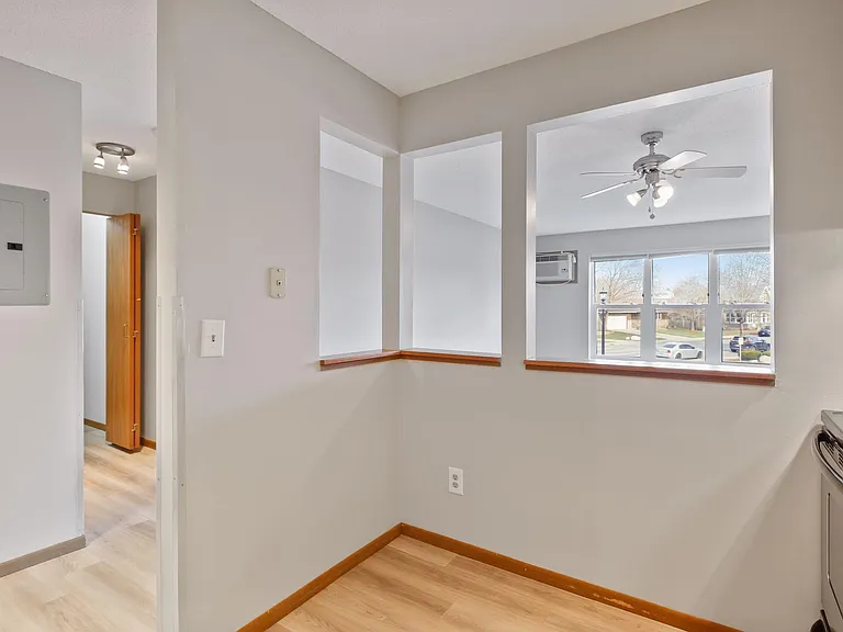 720 3rd Ave NE #113 — Photo 8