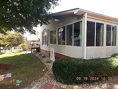 3rd image of 510 Kamran Dr NW