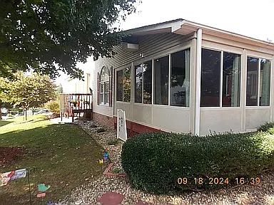 510 Kamran Dr NW — Photo 3