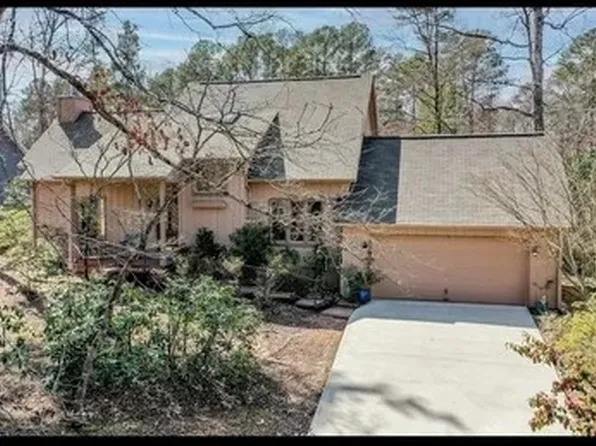 8 Links Ldg, Salem, SC 29676